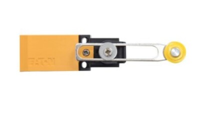 Mechanical door switch