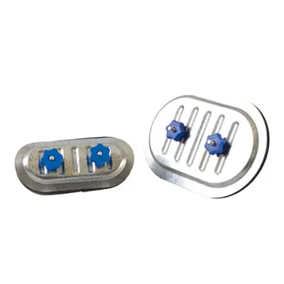 Access doors for rectangular ducts